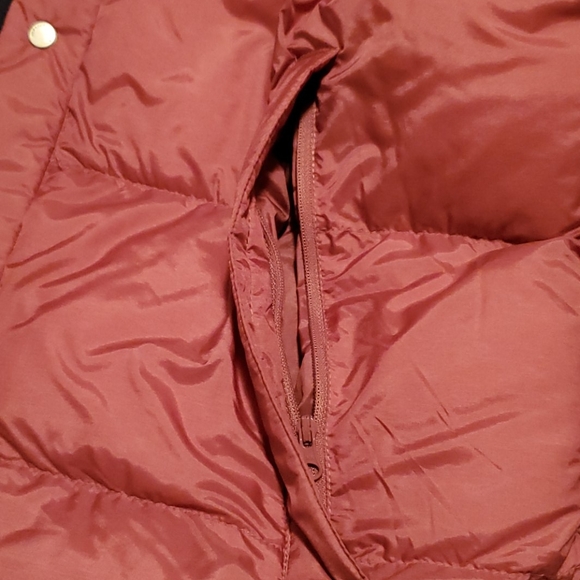 Reversible Featherless Vest - Picture 10 of 12